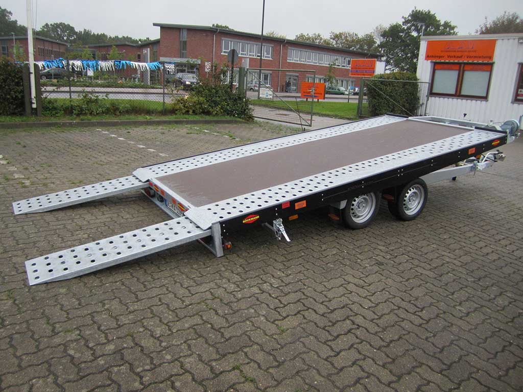 Auto Trailer mieten