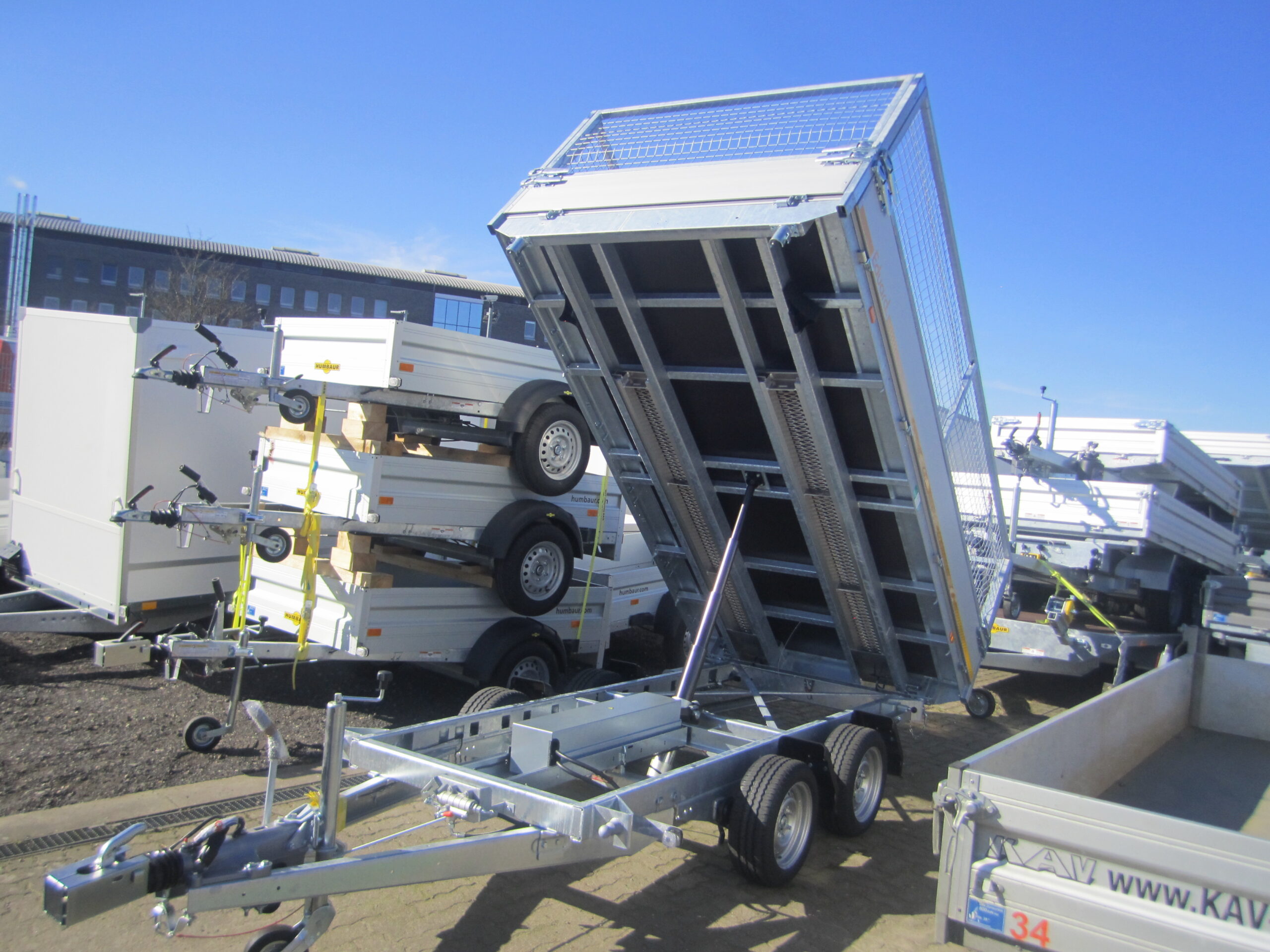 Anhänger EDUARD 3 Seiten Kipper 3,5 t PKW Anhänger Alu Rampen Laubgitter – Bild 12