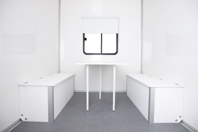 Bauwagen Stema 1300 KG gebremst 1 Achser SHBK O2 13-30-20.1 P23 Tür in Vorderwand, 4 Abstellstützen und Schiebefenster – Bild 4