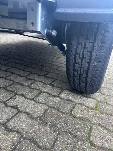 Blyss Kofferanhänger 1300 KG – SANDWICH (PREMIUM LINE) FS1330/180HL Außenwände aus Sandwichwänden 25 mm – Bild 5