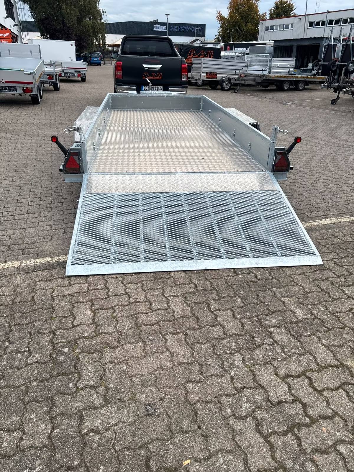 Variant Baumaschinen Anhänger 3518 M4 mit Alu Boden und Heckrampe Neufahrzeug PKW Anhänger – Bild 2
