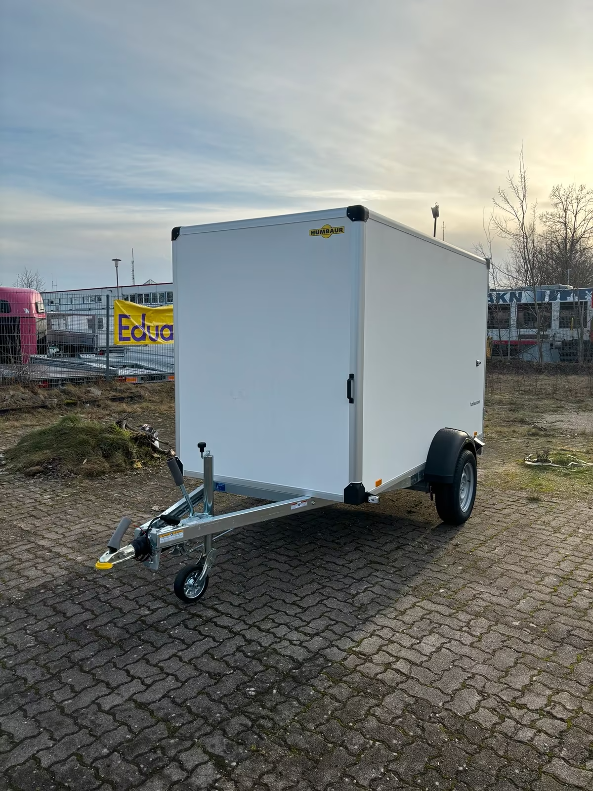 Humbaur Kofferanhänger 1 Achser 1300 KGHK 133015-18P FlexZurr PKW Anhänger Neufahrzeug