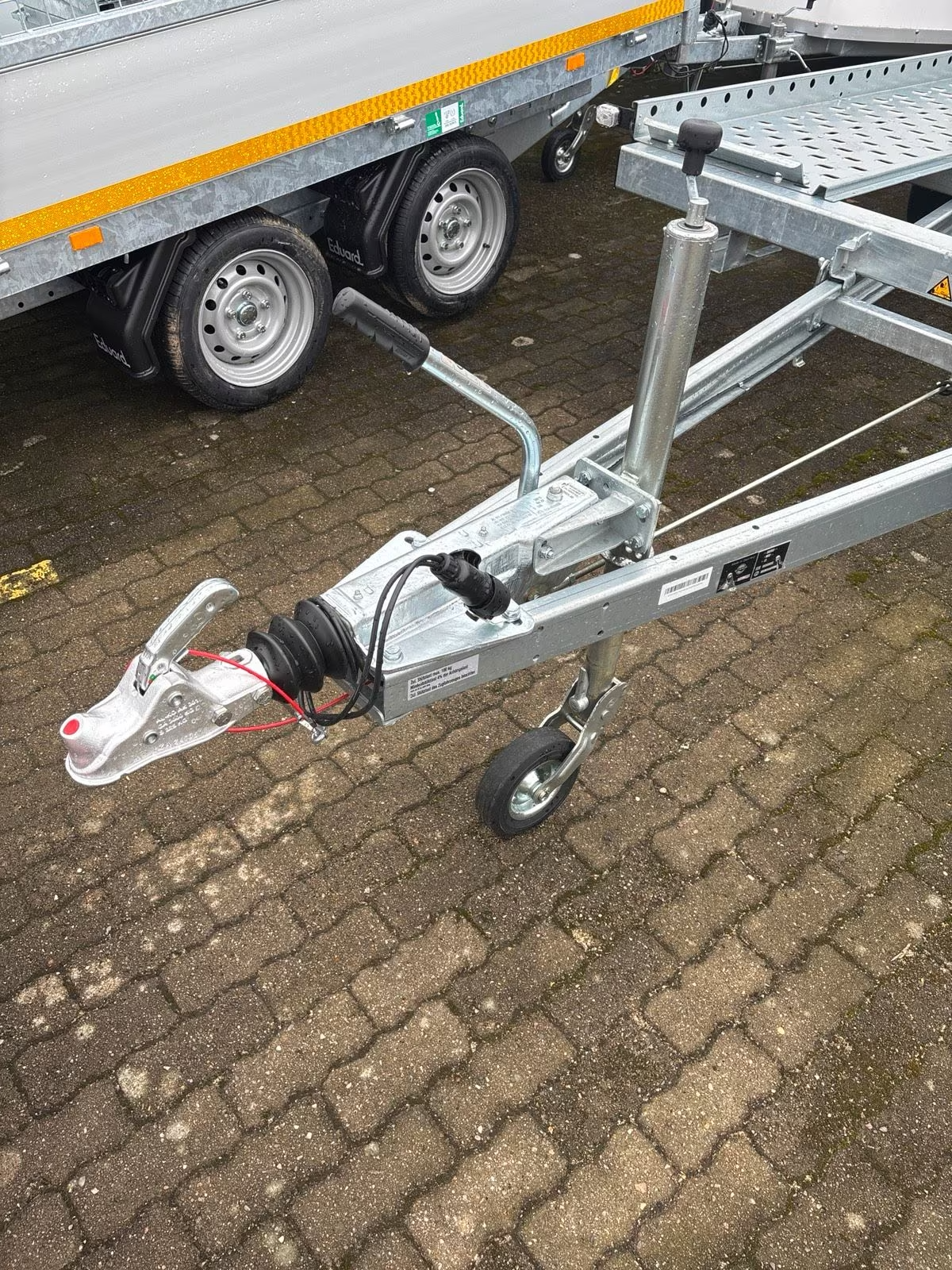 Stema Autotransporter 3000 KG ATOUR ATH 30-49-21.2 Kippbar Ladefläche 4,90x2,03 m Neu PKW Anhänger – Bild 7