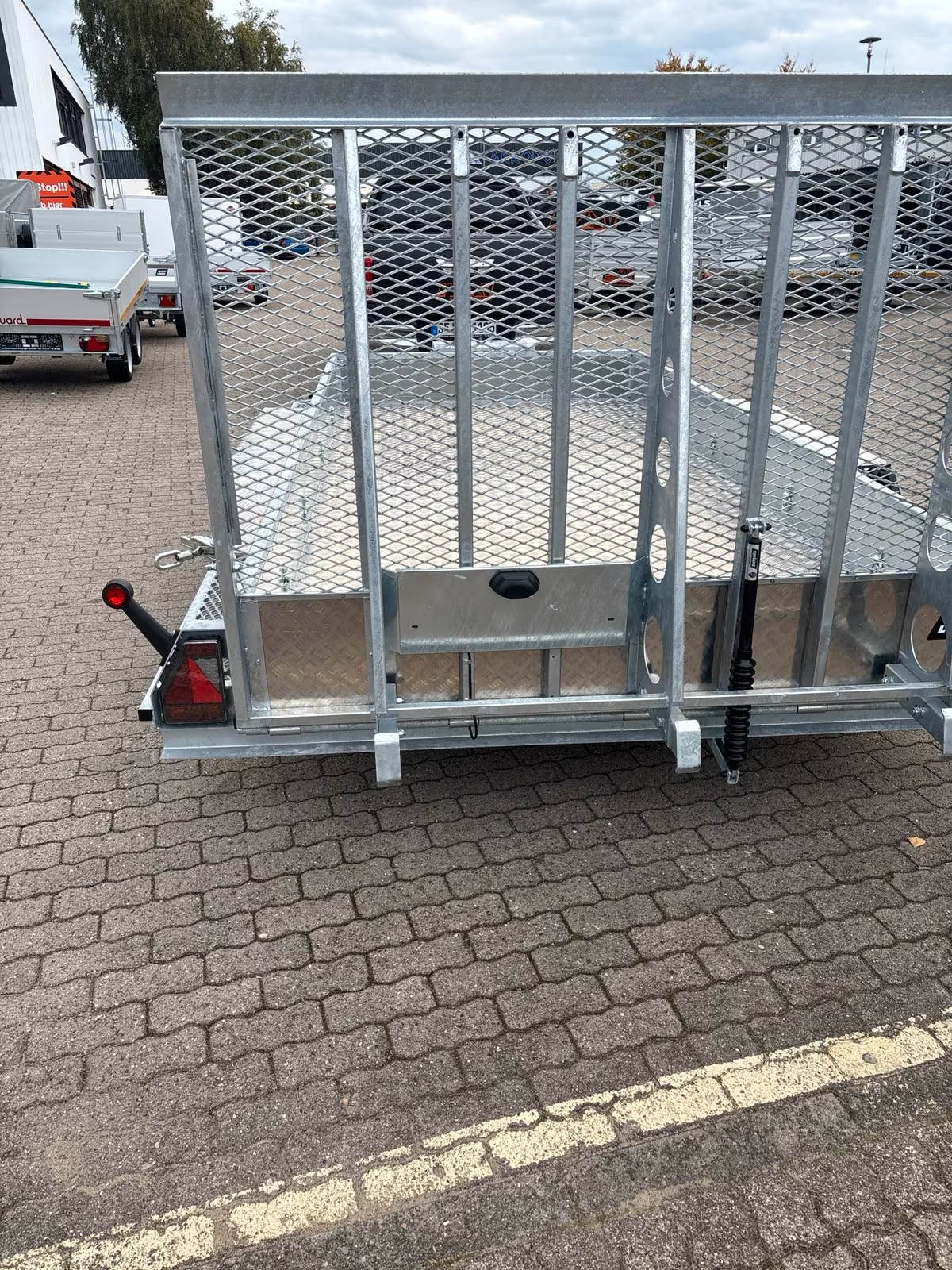 Variant Baumaschinen Anhänger 3518 M4 mit Alu Boden und Heckrampe Neufahrzeug PKW Anhänger – Bild 3