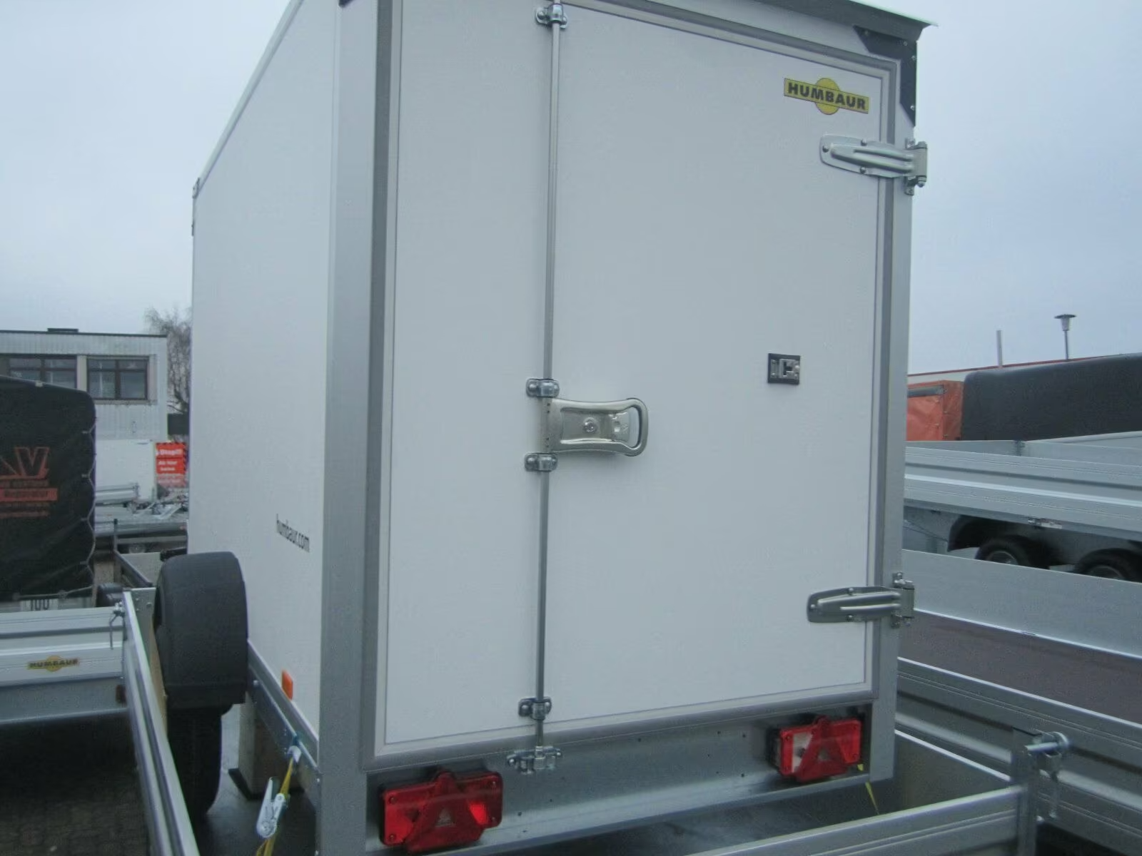 Humbaur Kofferanhänger 750 KG HK 752513-15P Neu PKW Anhänger – Bild 4