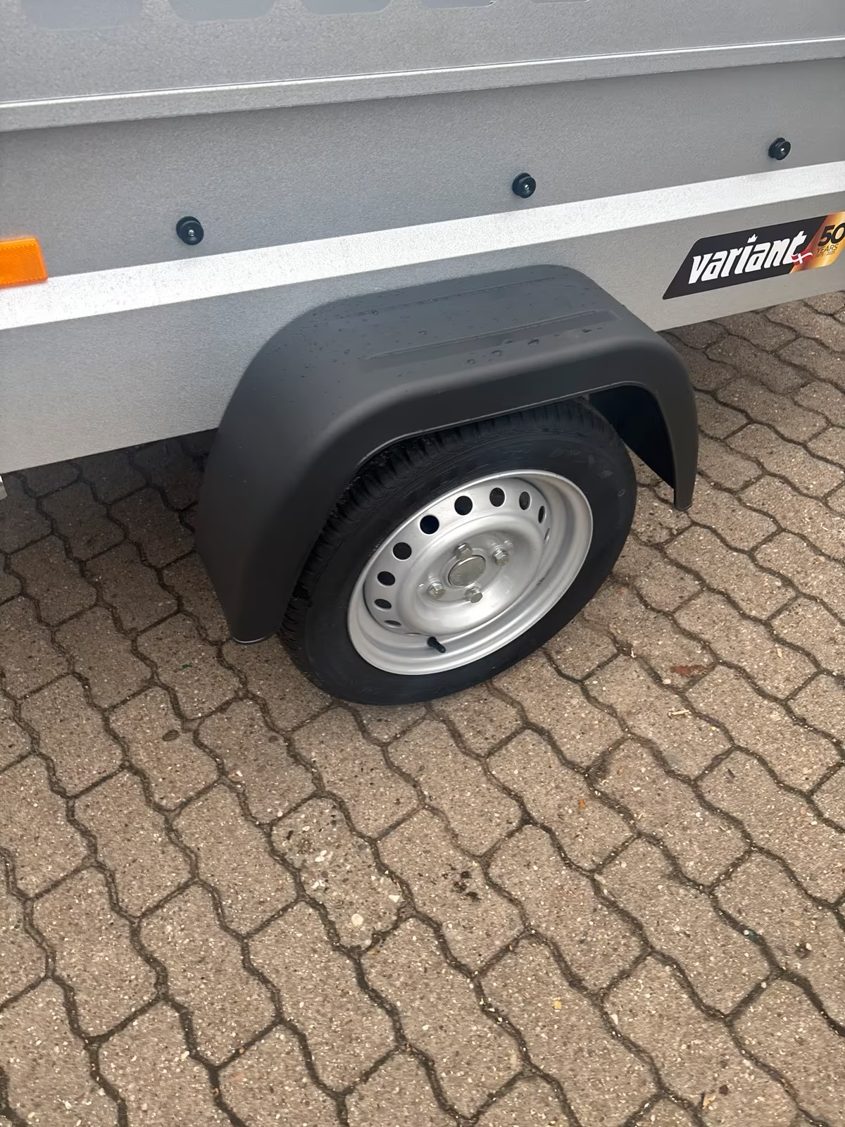 VARIANT 205 S1 750 KG ungebremster Anhänger mit Gitteraufsatz PKW Anhänger Neufahrzeug – Bild 6