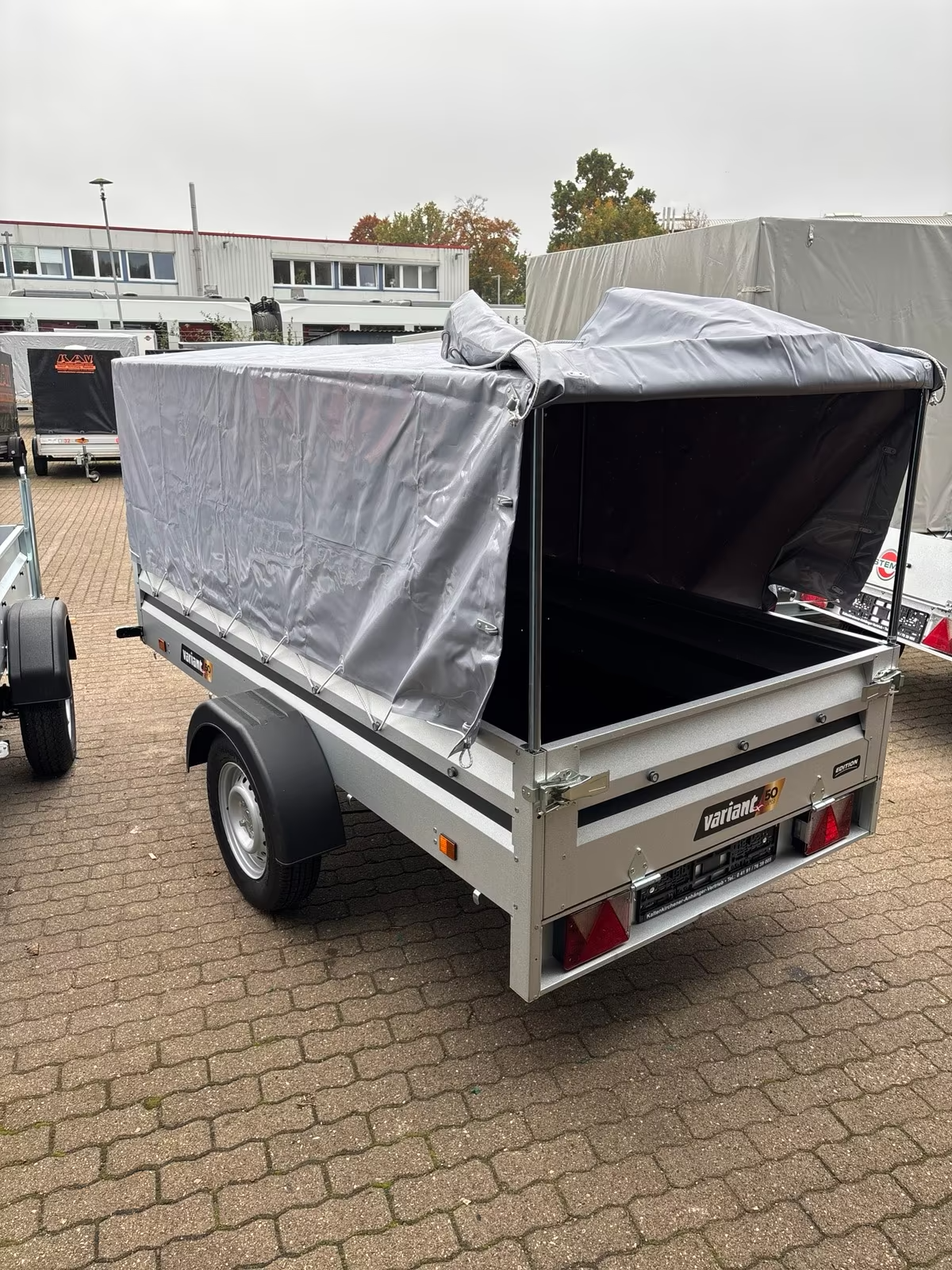 VARIANT 260B EDITION 1000 KG Tieflader mit Hochplane 100 cm 254x124m 1 Achser Neufahrzeug – Bild 8