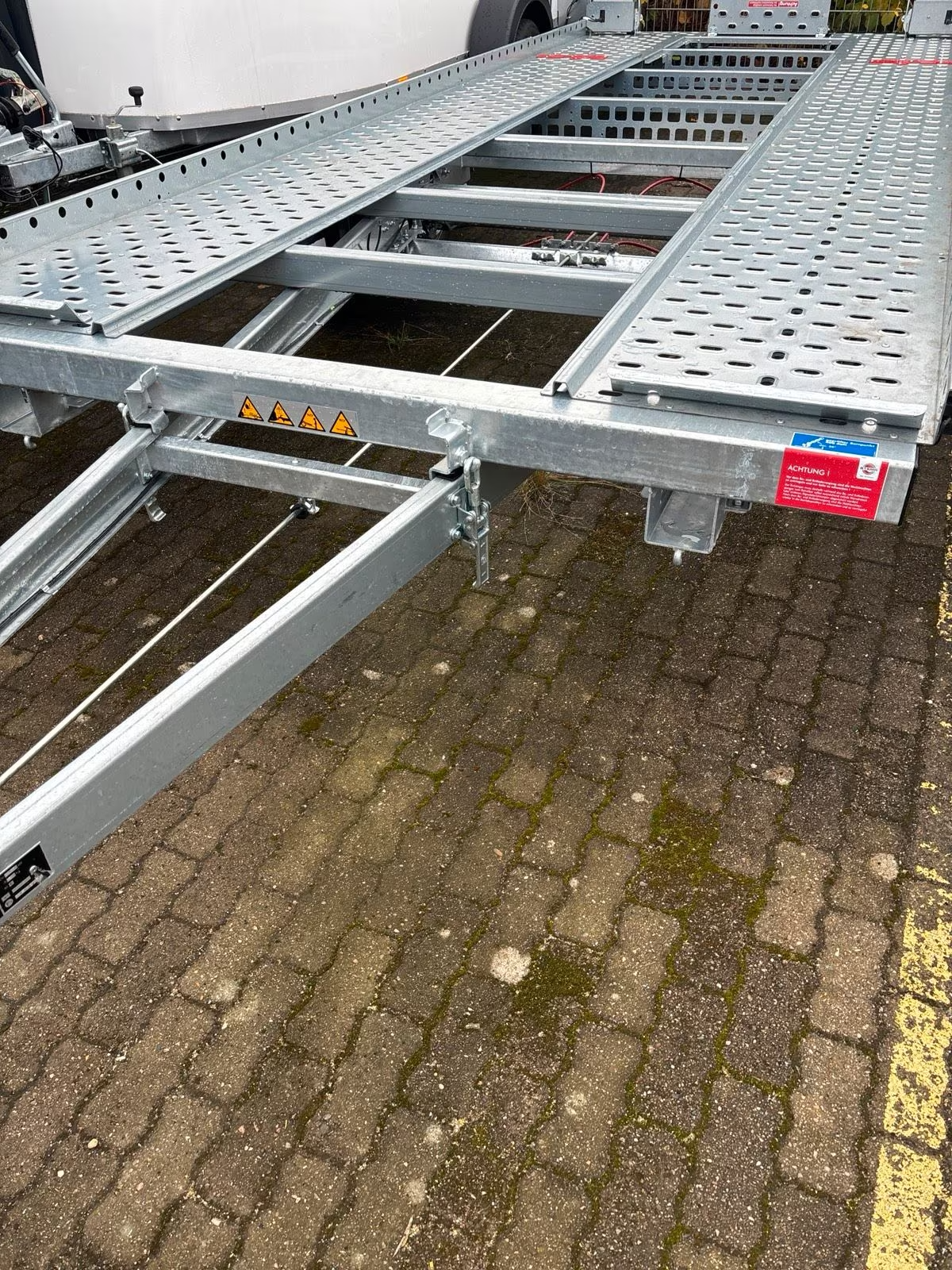 Stema Autotransporter 3000 KG ATOUR ATH 30-49-21.2 Kippbar Ladefläche 4,90x2,03 m Neu PKW Anhänger – Bild 5