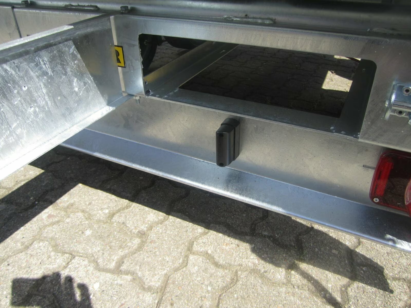 3 Seiten Kipper Humbaur HTK 3000.31 ALU mit E-Pumpe 3000 kg PKW Anhänger – Bild 8