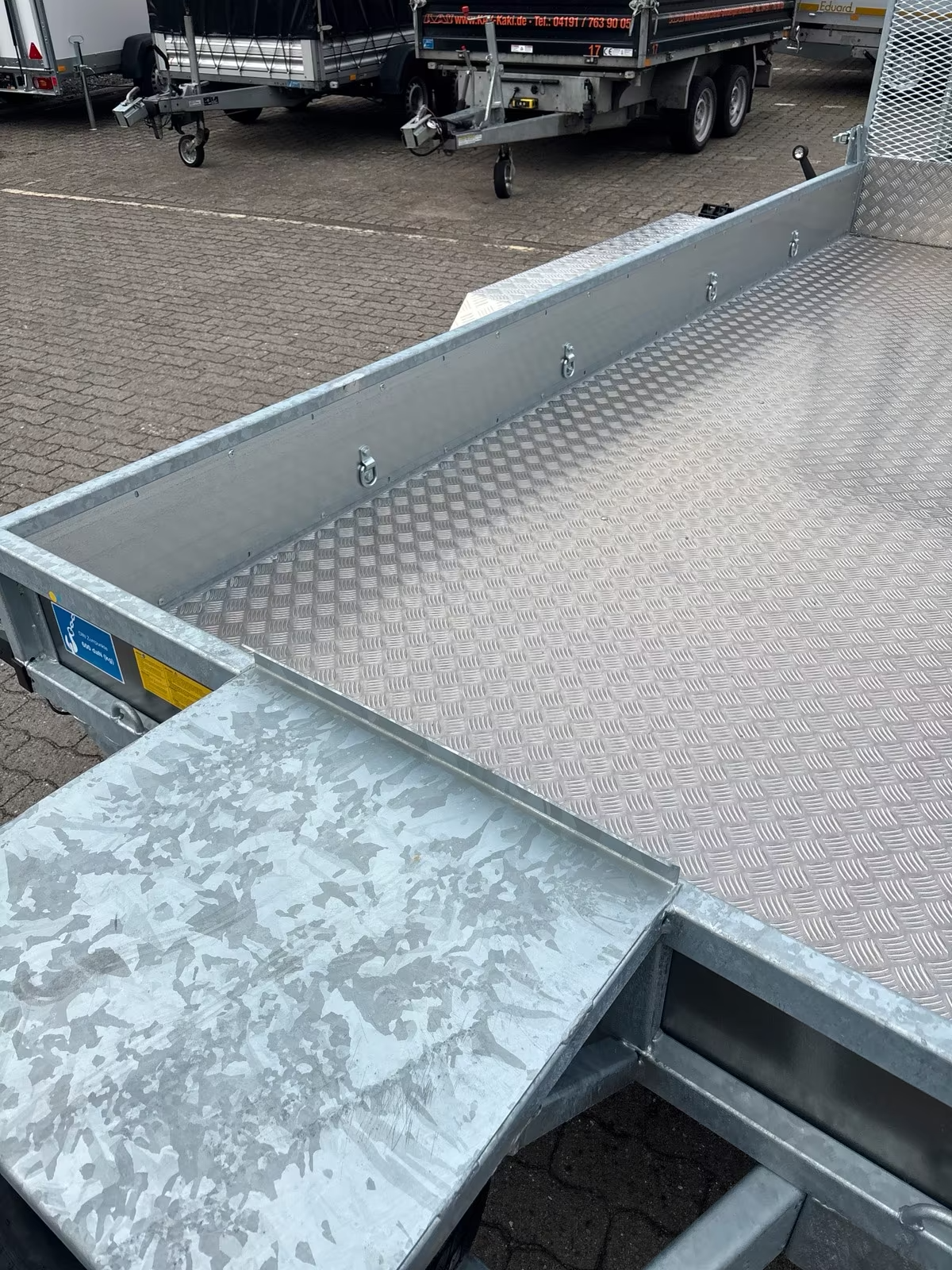 Variant Baumaschinen Anhänger 3518 M4 mit Alu Boden und Heckrampe Neufahrzeug PKW Anhänger – Bild 6