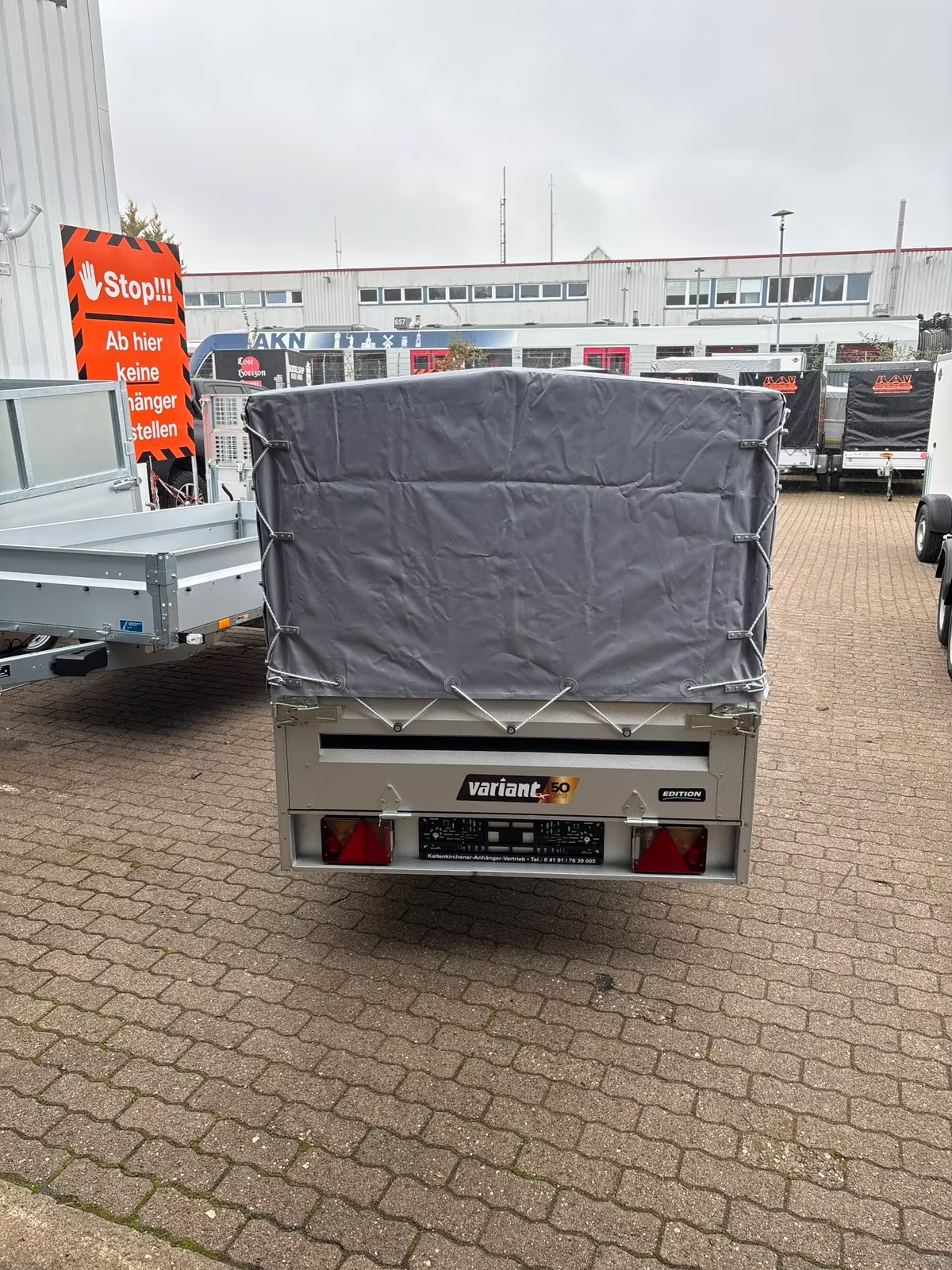 VARIANT 260B EDITION 1000 KG Tieflader mit Hochplane 100 cm 254x124m 1 Achser Neufahrzeug – Bild 9