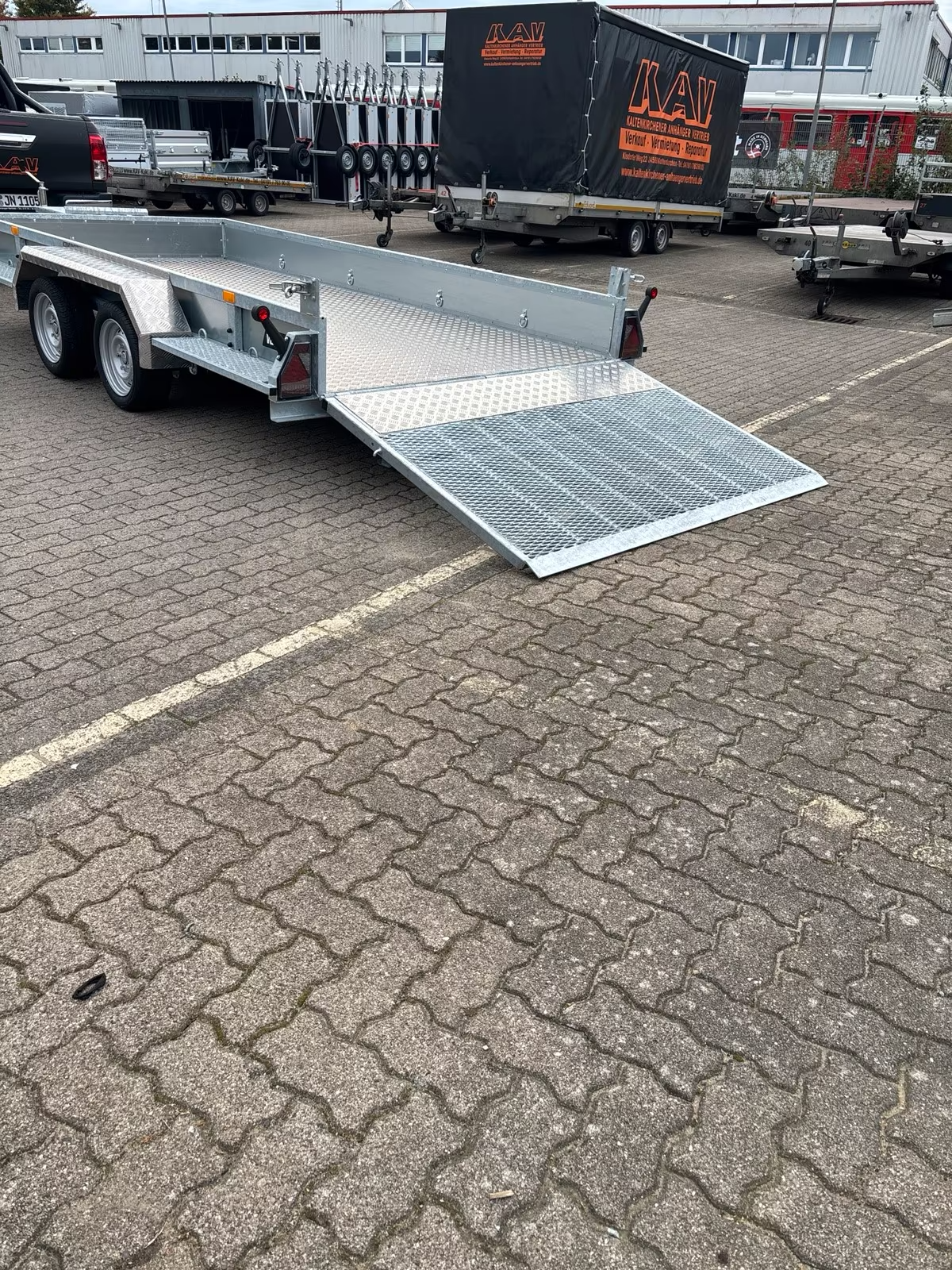 Variant Baumaschinen Anhänger 3518 M4 mit Alu Boden und Heckrampe Neufahrzeug PKW Anhänger – Bild 9