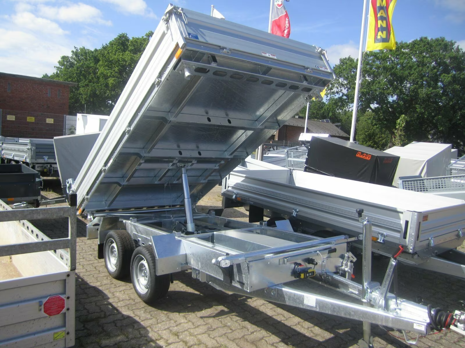 Humbaur 3 Seiten Kipper