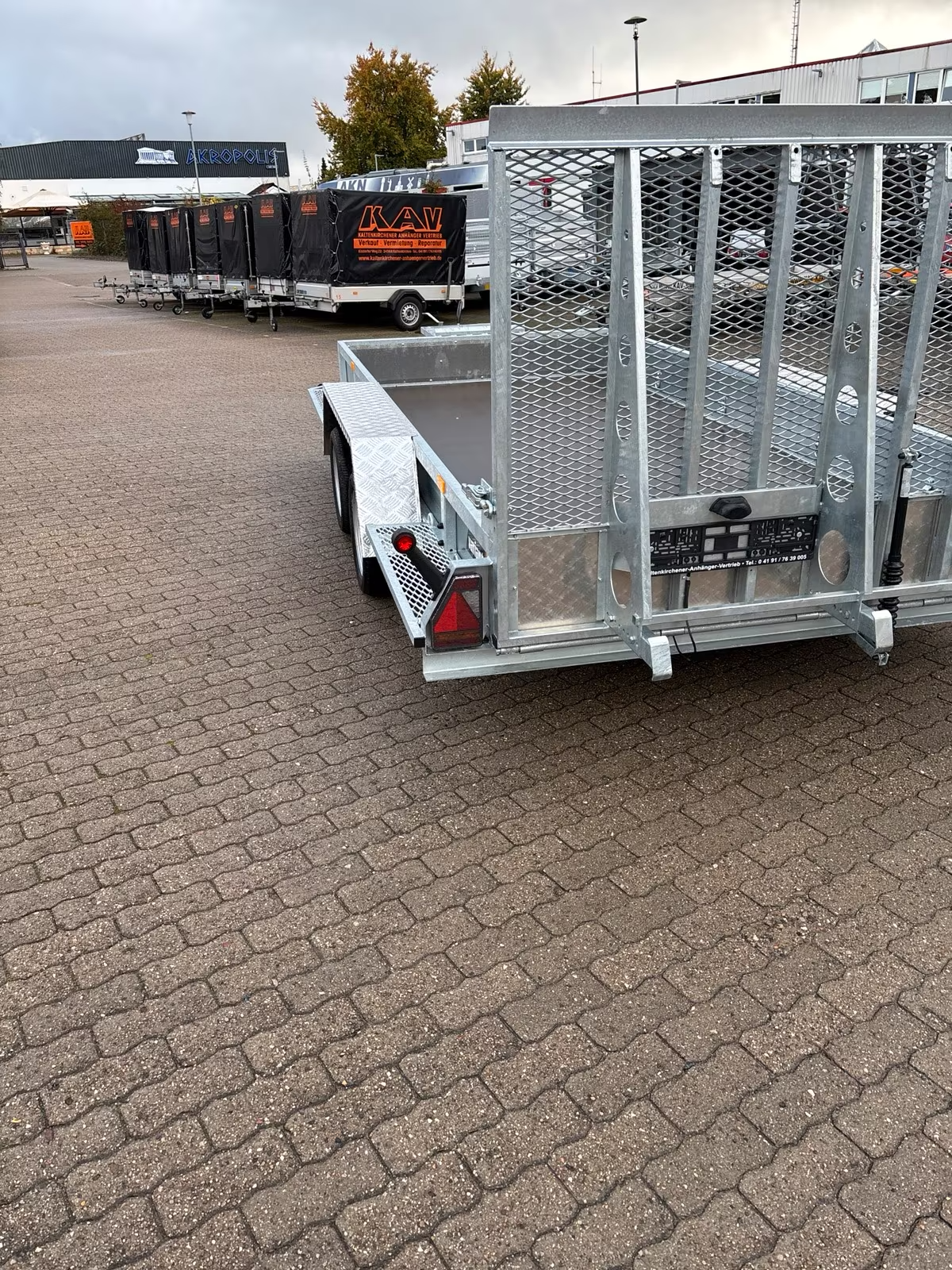 Variant Baumaschinen Anhänger 3518 M4 mit Heckrampe 3500 KG PKW Anhänger Neufahrzeug – Bild 18