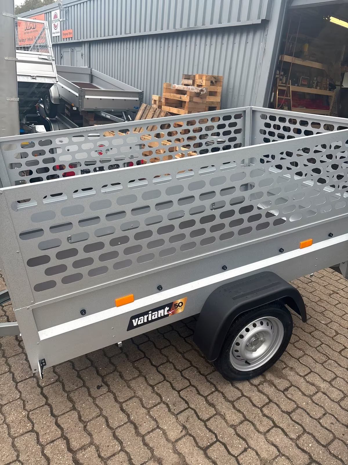 VARIANT 205 S1 750 KG ungebremster Anhänger mit Gitteraufsatz PKW Anhänger Neufahrzeug – Bild 10