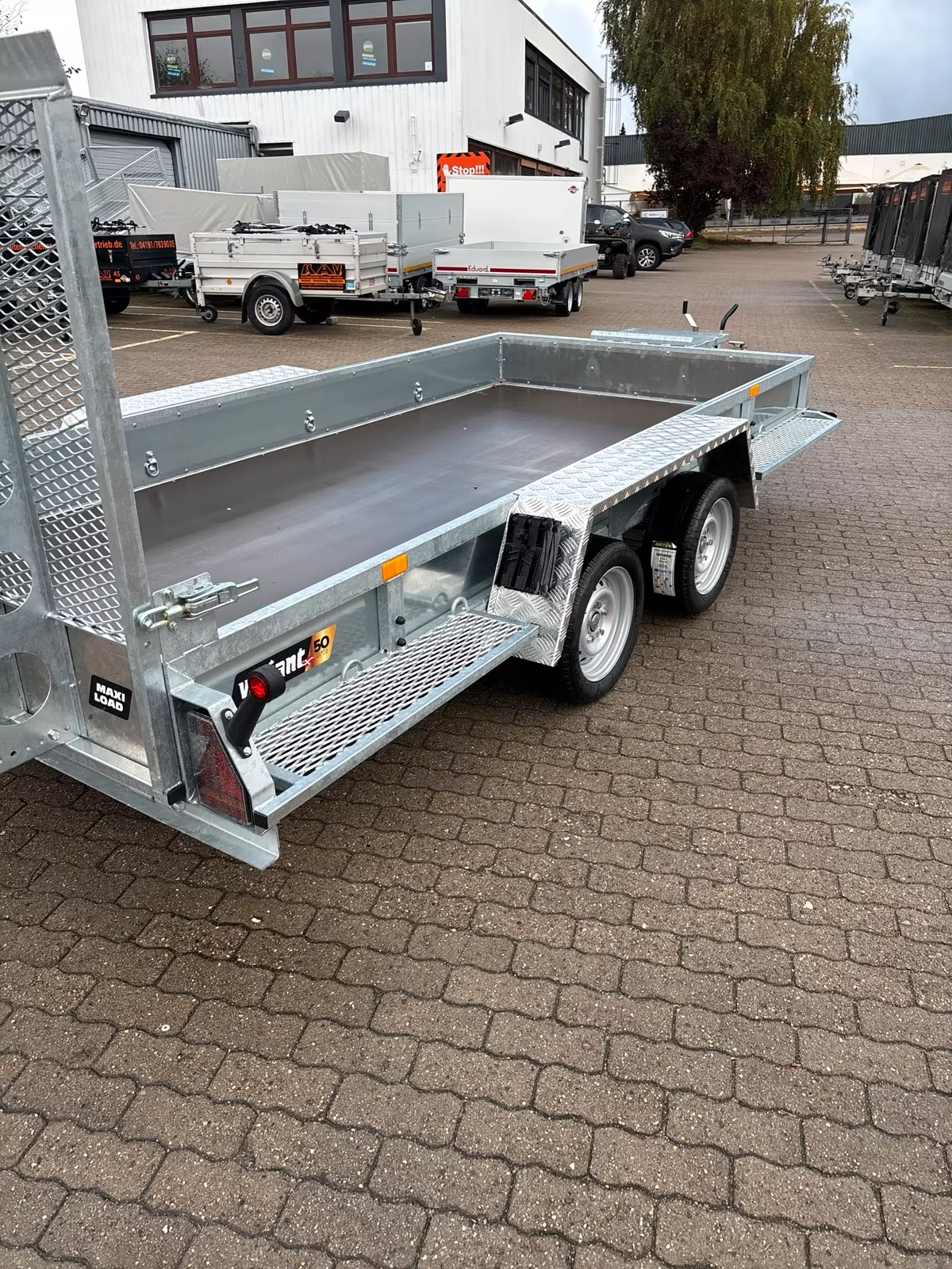 Variant Baumaschinen Anhänger 3518 M4 mit Heckrampe 3500 KG PKW Anhänger Neufahrzeug – Bild 21