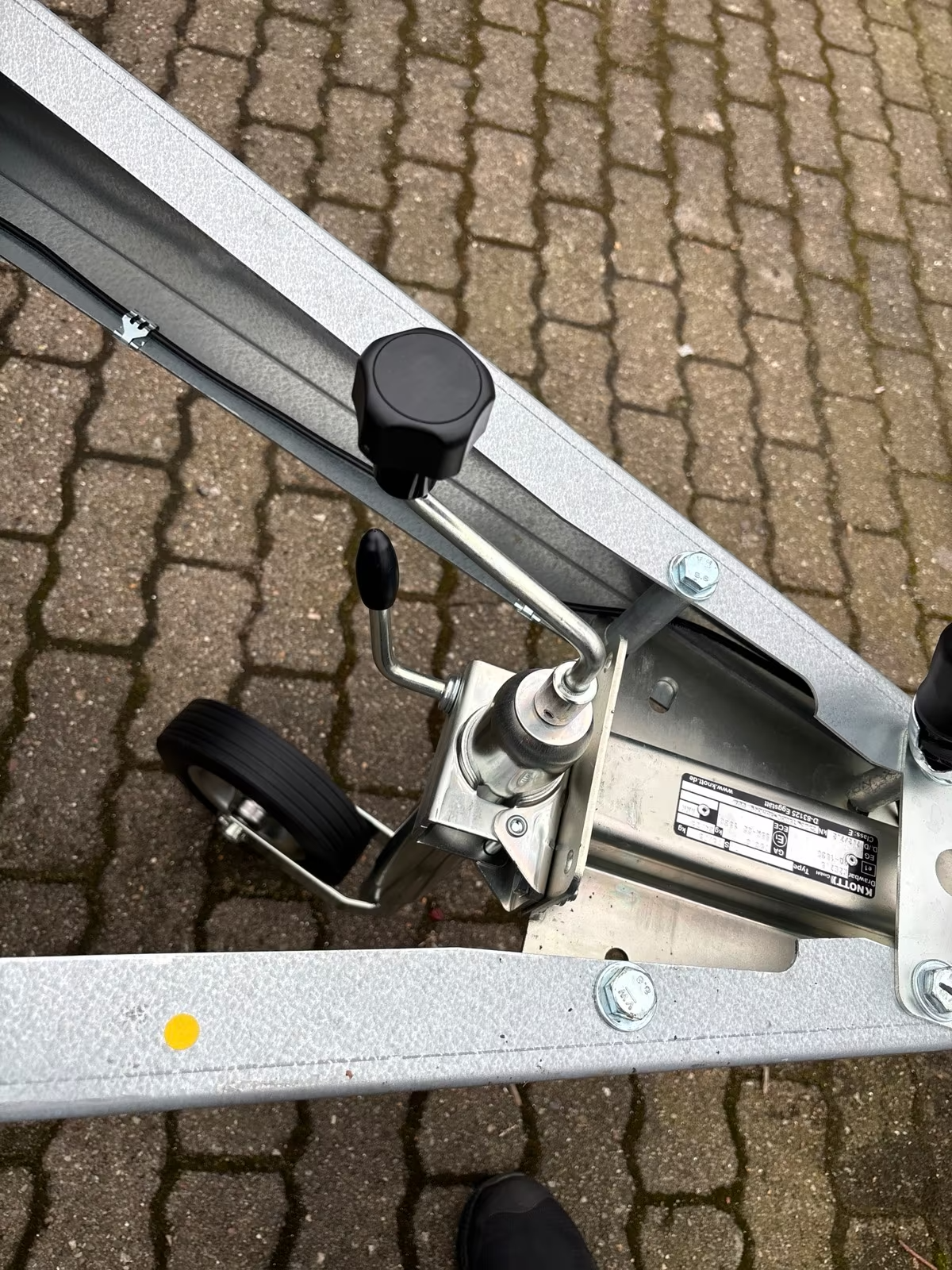 VARIANT 756 A 750KG ungebremster Anhänger Doppelachser mit Flachplane und Stützrad Neufahrzeug PKW Anhänger – Bild 9