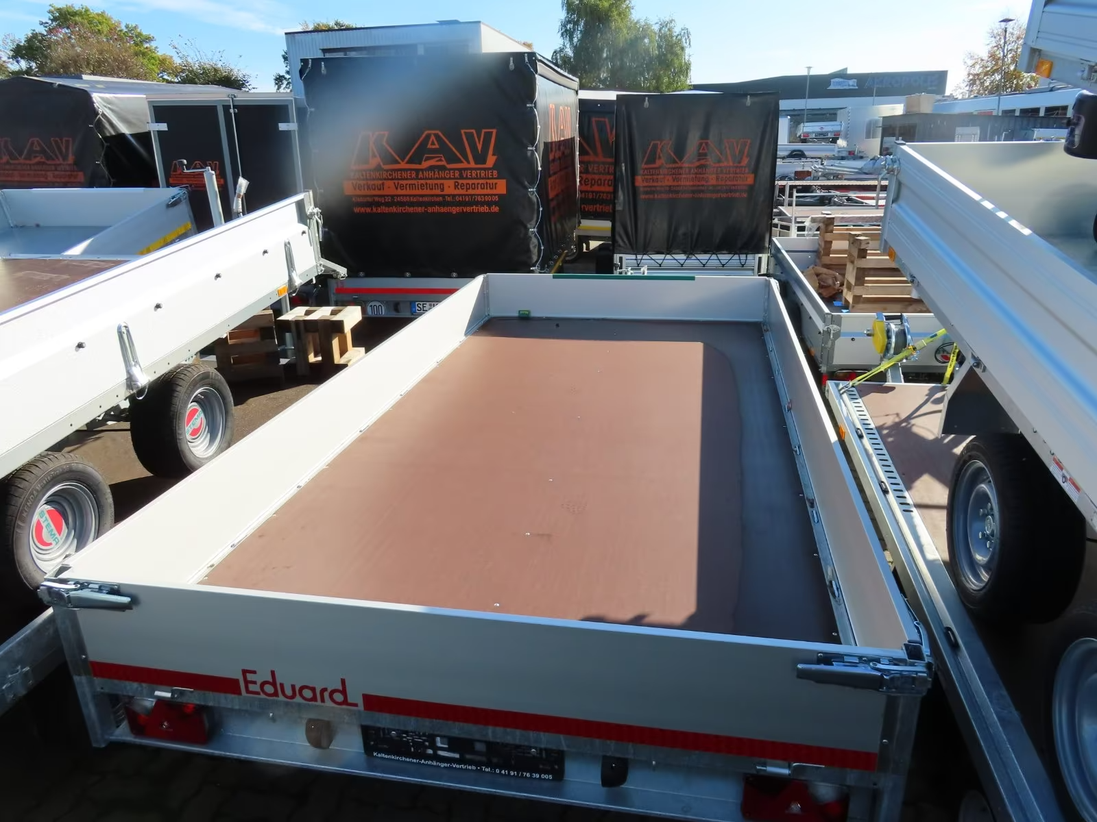 Eduard Hochlader 2000 KG 4x2 m PKW Anhänger – Bild 3