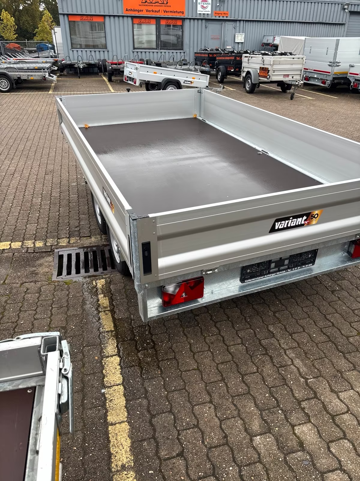 VARIANT 2018 P3 – PRO-LINE ANHÄNGER FÜR DEN GEWERBLICHEN EINSATZ 2 Achser Hochlader 2000 KG Neufahrzeug Pkw Anhänger – Bild 6