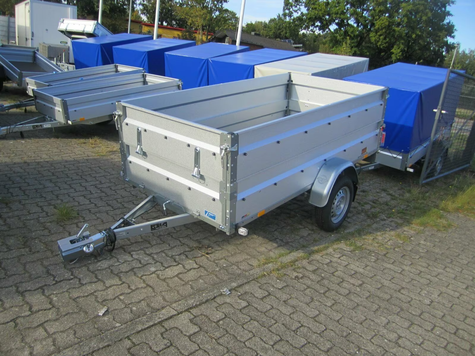 Stema 750 KG Anhänger mit Aufsatz PKW Anhänger