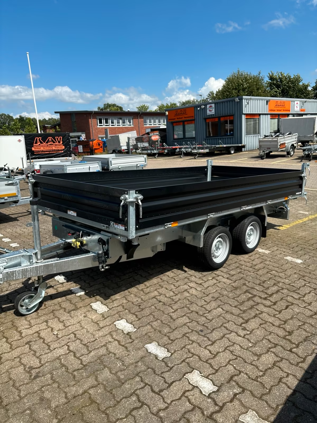 Humbaur 3 Seitenkipper HTK 3500.37 Stahlbordwände schwarz E-Pumpe PKW Anhänger Neu – Bild 2