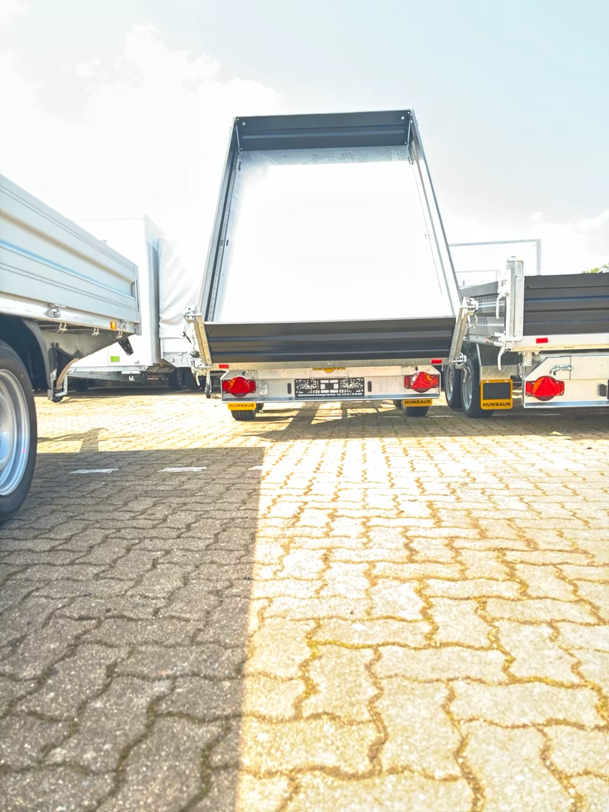Humbaur 3 seiten inkl. E-Pumpe u. Stahlbordwänden schwarz HTK 3500.31 PKW Anhänger Neufahrzeug – Bild 5