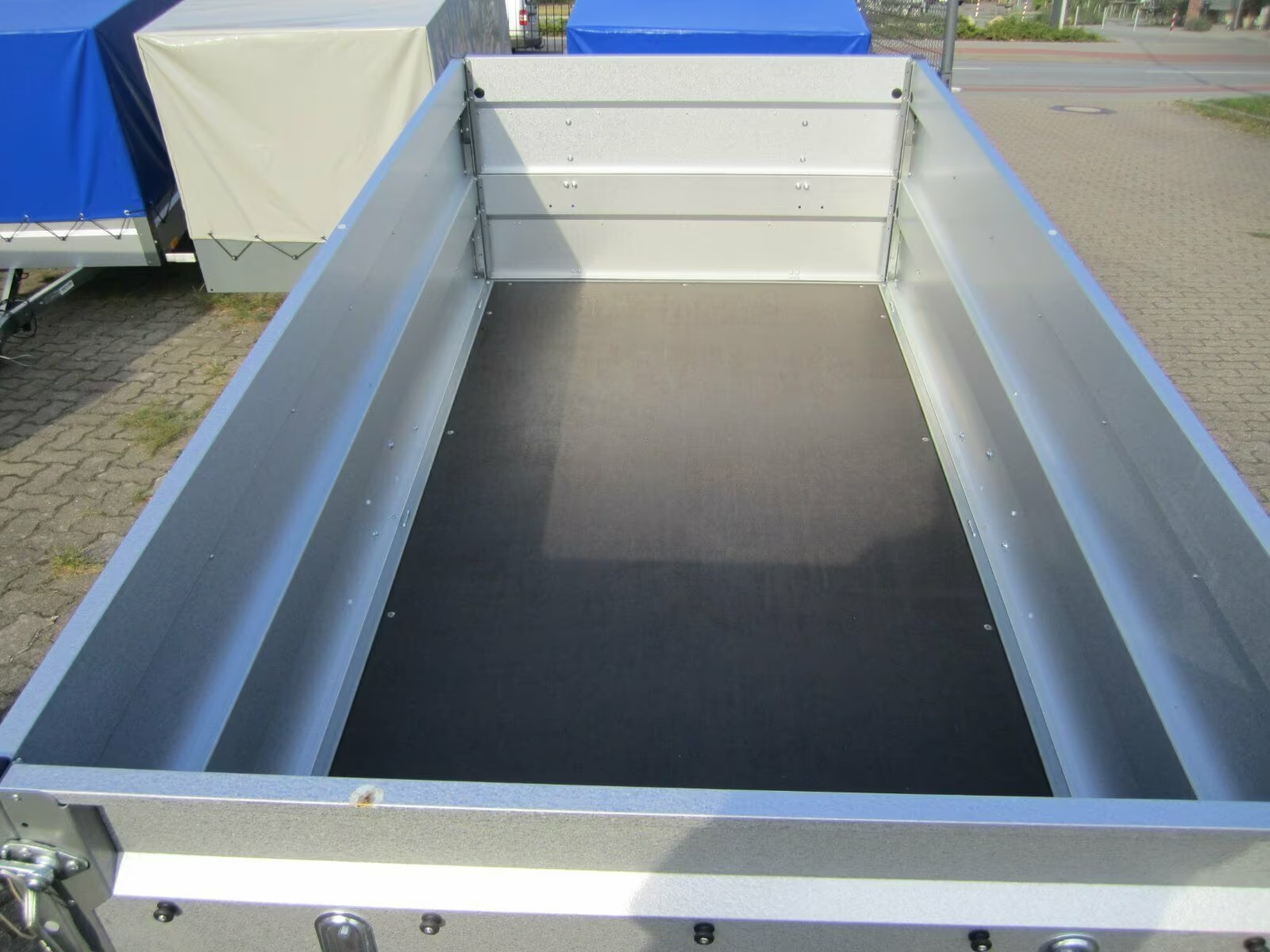 Stema 750 KG Anhänger mit Aufsatz PKW Anhänger – Bild 3