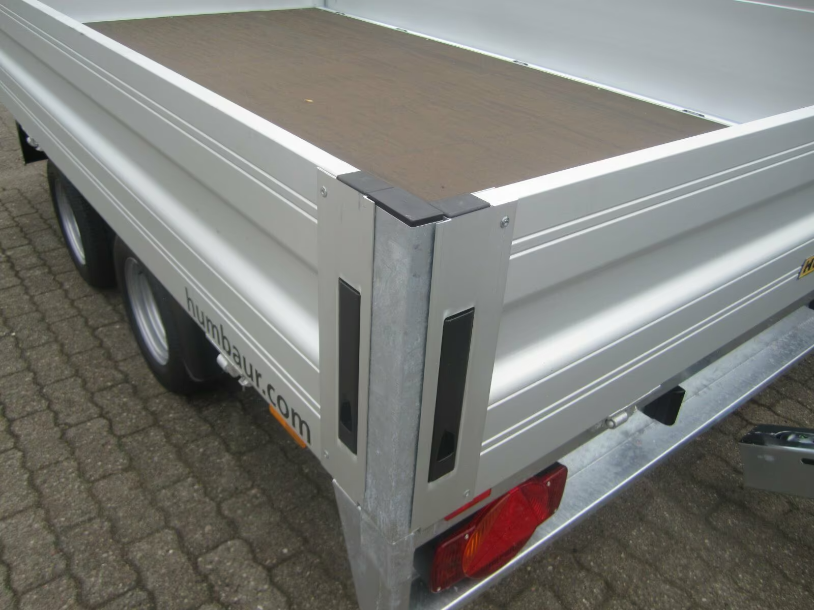 Humbaur Hochlader 2 Achser 2500 KG PKW Anhänger HN253118 – Bild 3