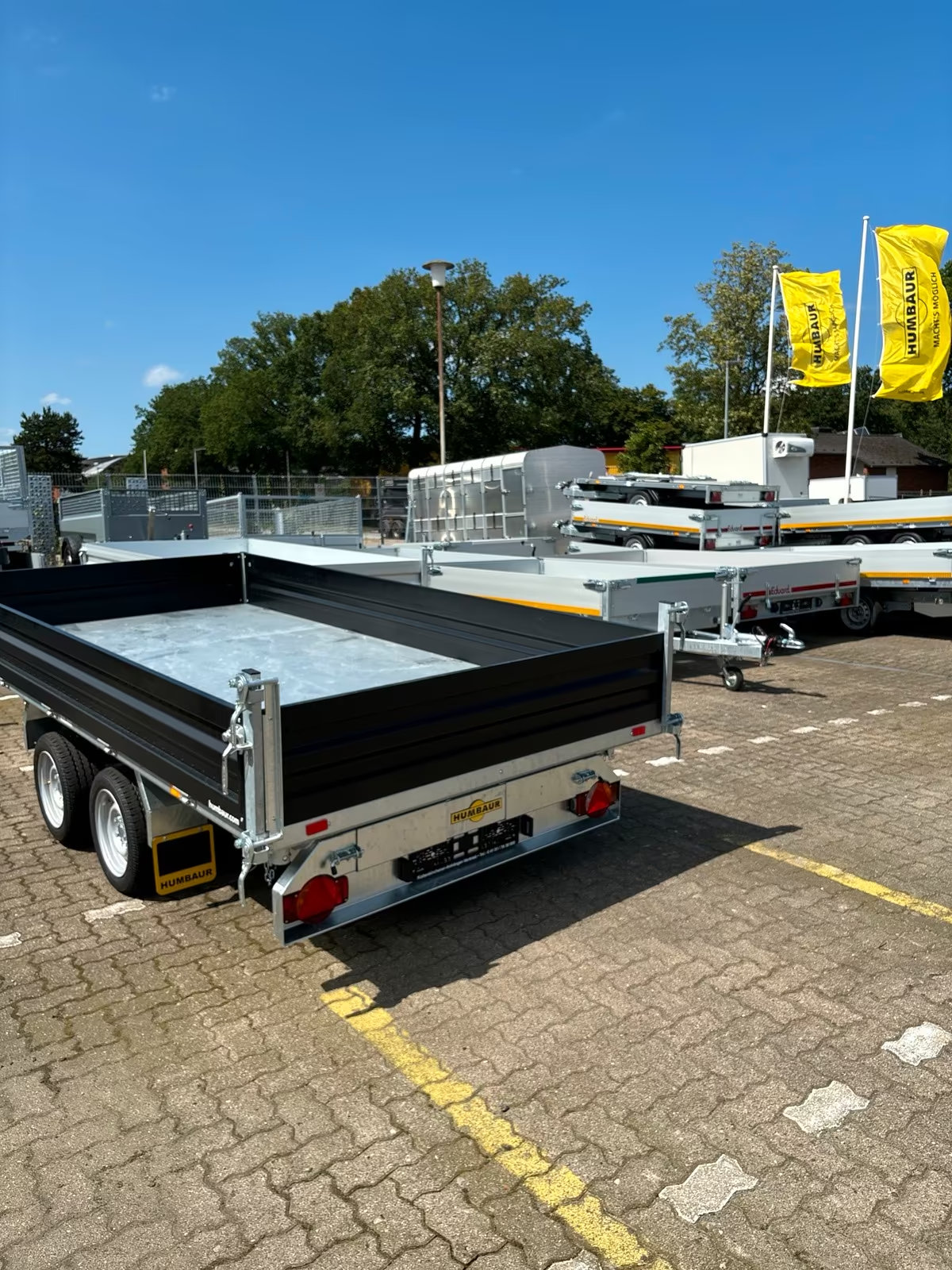 Humbaur 3 Seitenkipper HTK 3500.37 Stahlbordwände schwarz E-Pumpe PKW Anhänger Neu – Bild 7
