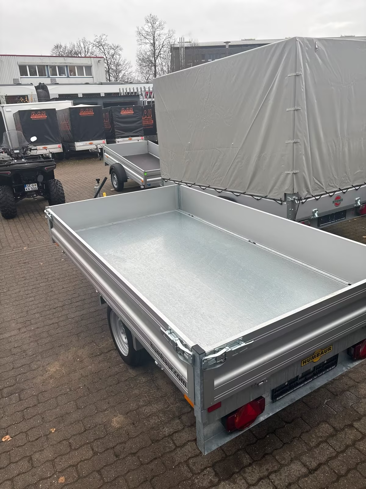 Humbaur 1 Achs Heckkipper 1500 KG 2,68x1,50 m Handpumpe PKW Anhänger Neufahrzeug – Bild 7