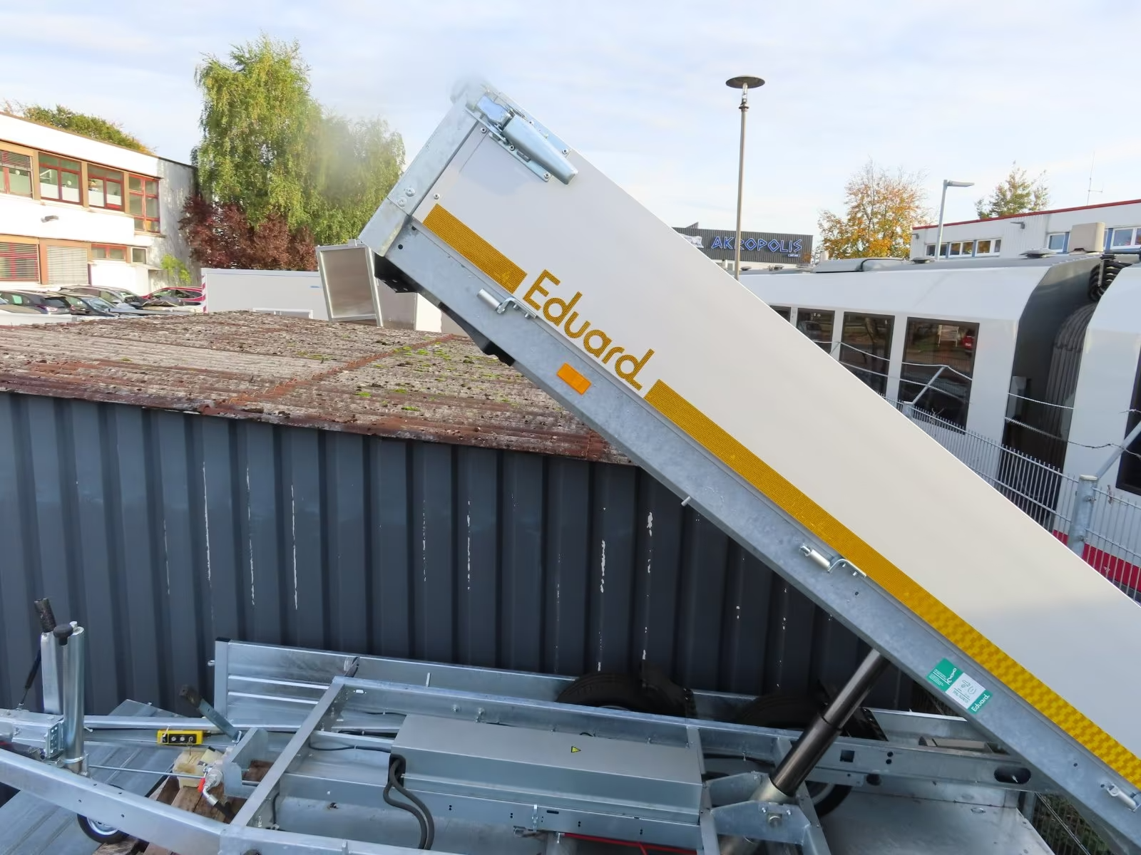 Eduard Heckkipper 3000 KG 3,1x1,6m E-Pumpe Aufsatz PKW Anhänger – Bild 2