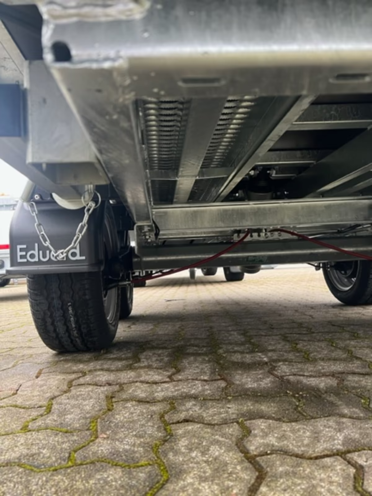 Eduard 3116 -GD- 3 Seitenkipper, 3500 KG Auffahrschienen aus Alu, Bordwände 30cm -3500kg- E & H-Pumpe. PKW Anhänger Neufahrzeug – Bild 6