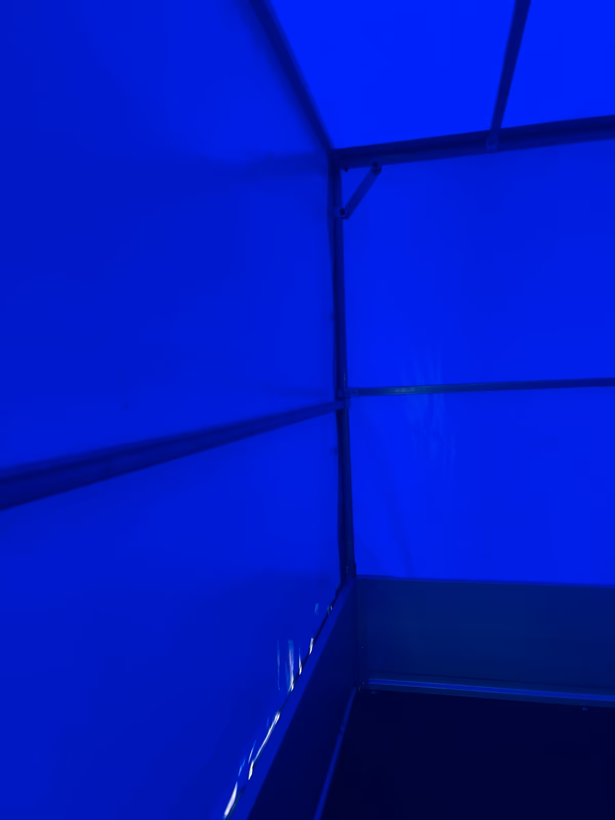 Humbaur Planen Anhänger 750 KG 2,51x1,31 m Innen Höhe 160 cm Tieflader PKW Anhänger Neu – Bild 3