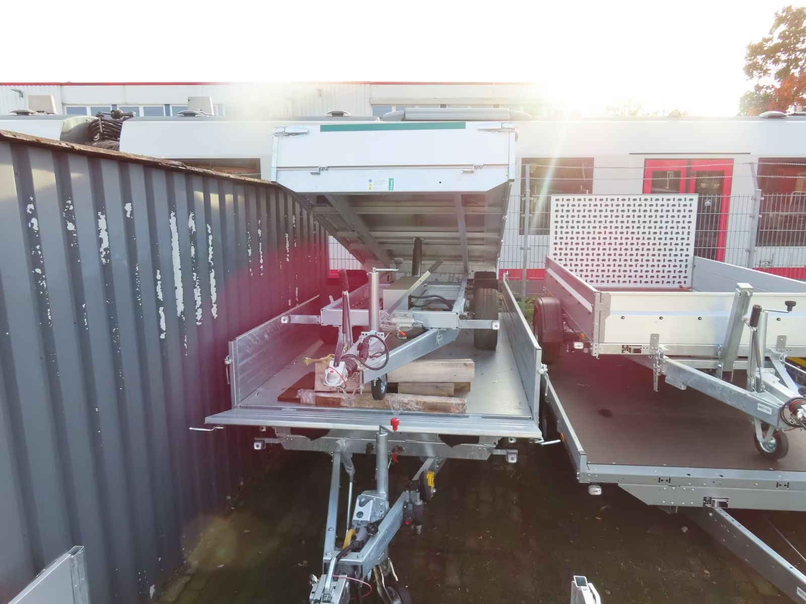 Eduard Heckkipper 3000 KG 3,1x1,6m E-Pumpe Aufsatz PKW Anhänger – Bild 6