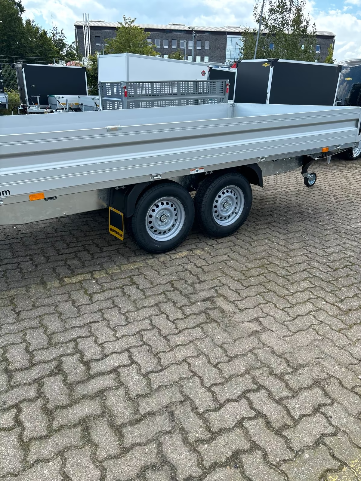 Humbaur Hochlader HT304121 3,0 t PKW Anhänger Neu – Bild 8