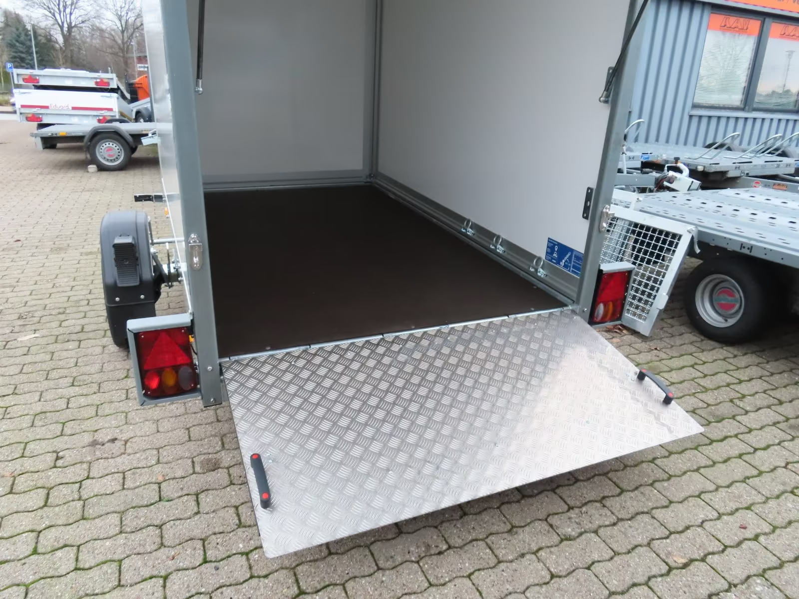 Stema Absenkbarer Koffer Anhänger PKW Anhänger – Bild 11