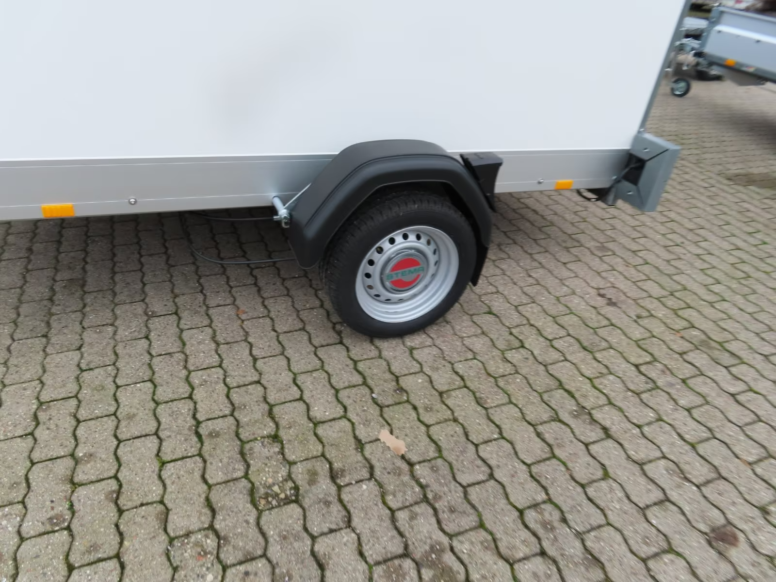 Stema Absenkbarer Koffer Anhänger PKW Anhänger – Bild 10