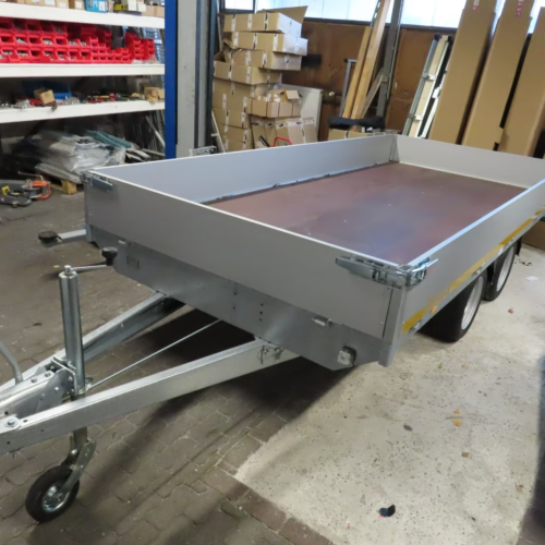 Eduard Hochlader 2700 KG 4x1,80 m Bordwand 30 cm PKW Anhänger