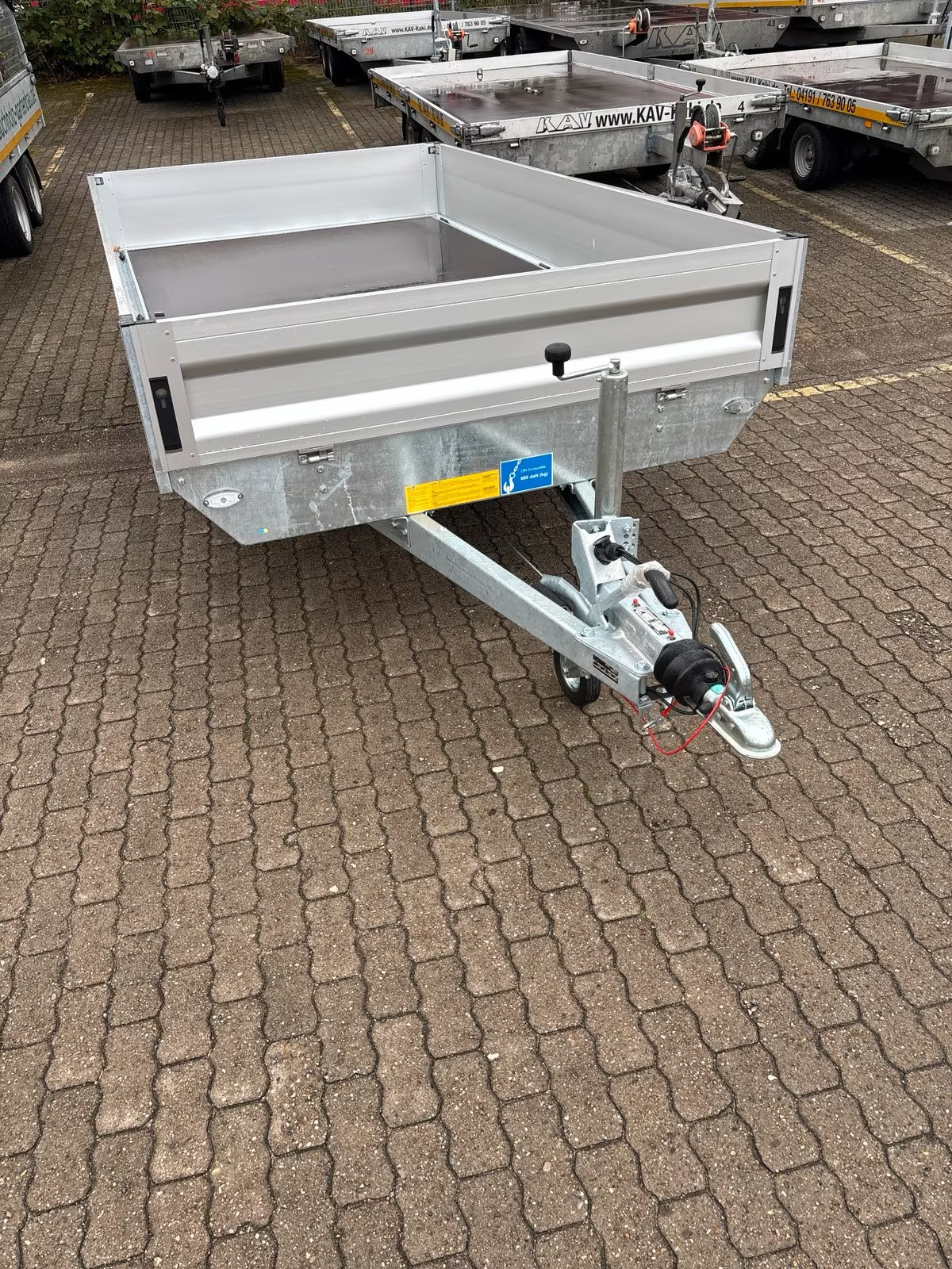 VARIANT 2018 P3 – PRO-LINE ANHÄNGER FÜR DEN GEWERBLICHEN EINSATZ 2 Achser Hochlader 2000 KG Neufahrzeug Pkw Anhänger – Bild 9