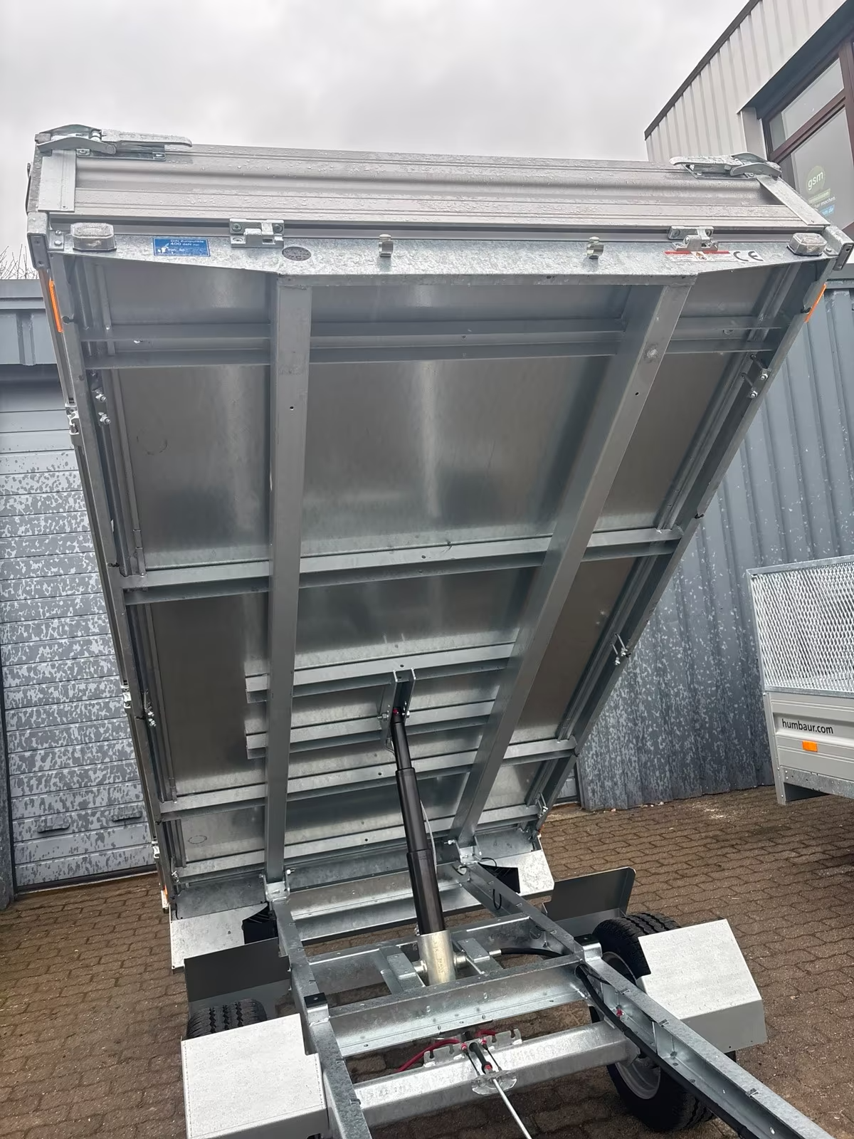 Humbaur 1 Achs Heckkipper 1500 KG 2,68x1,50 m Handpumpe PKW Anhänger Neufahrzeug – Bild 11
