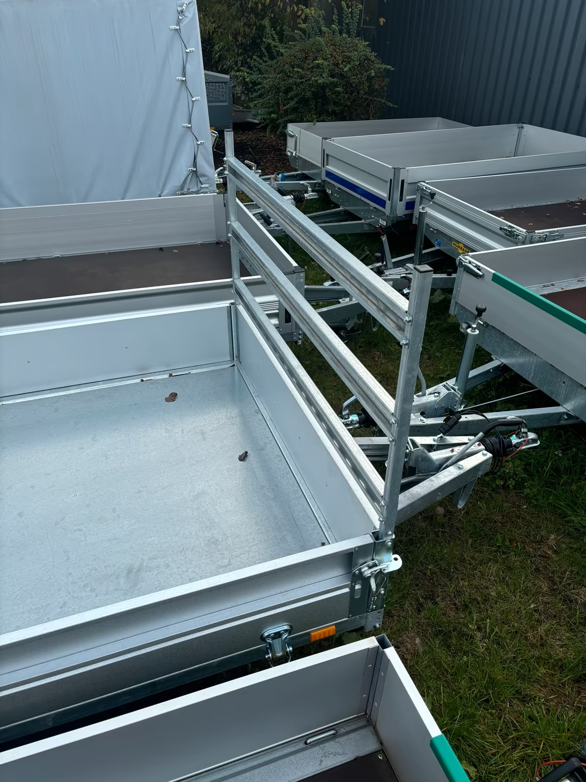 Stema Heckkipper Akku Pumpe 1300 KG PKW Anhänger Messepreis – Bild 10