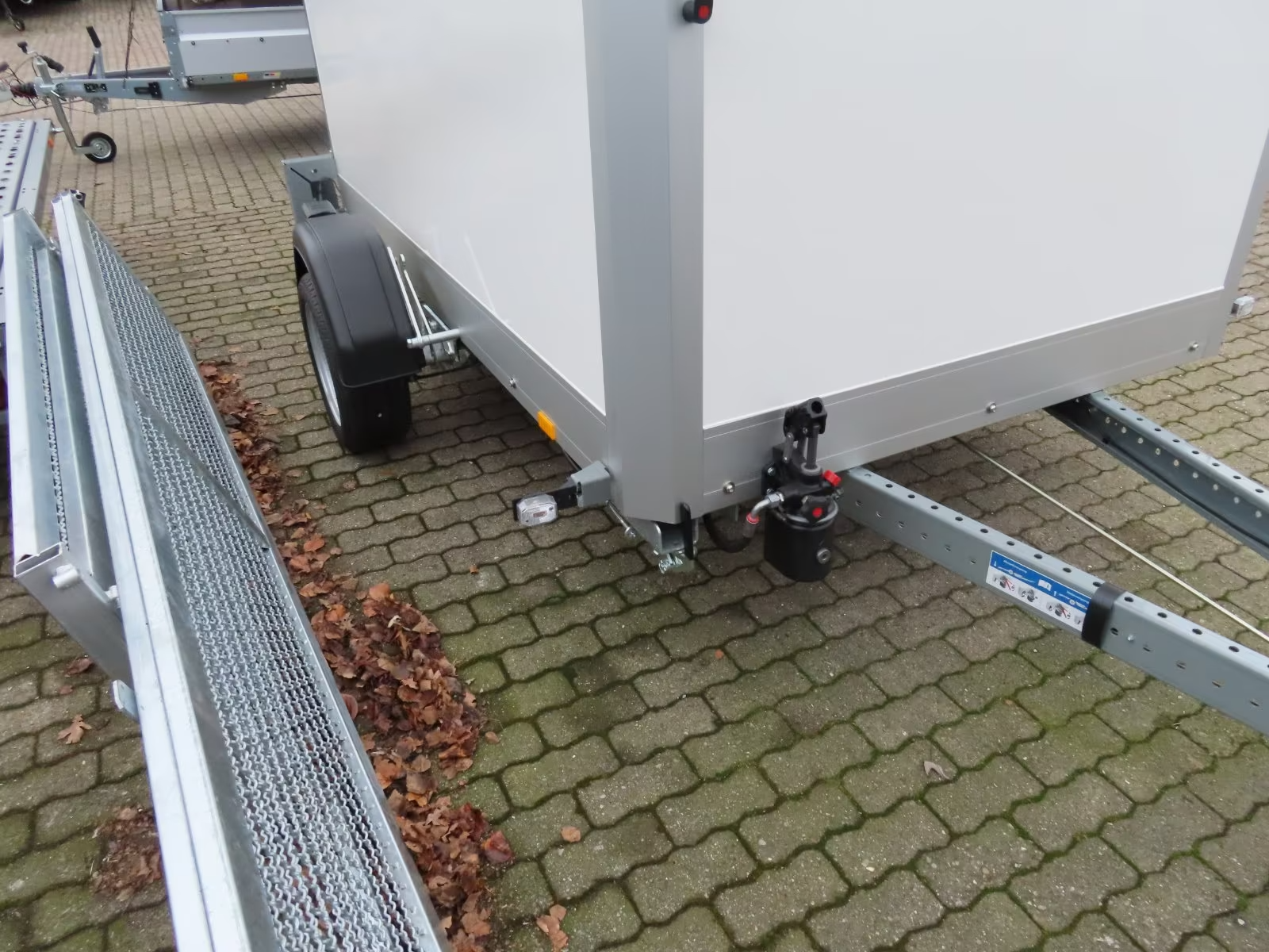 Stema Absenkbarer Koffer Anhänger PKW Anhänger – Bild 13