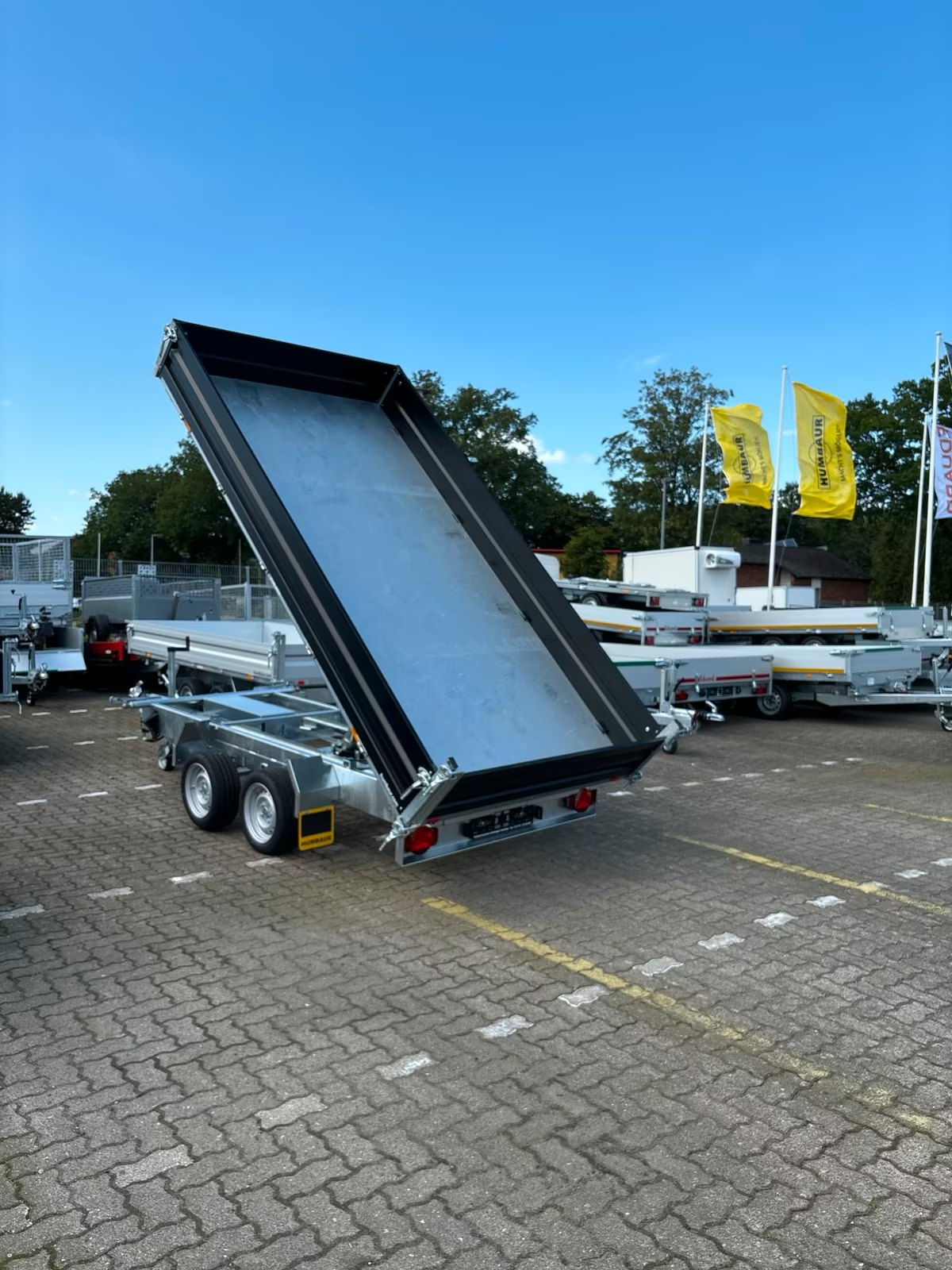 Humbaur 3 Seitenkipper HTK 3500.37 Stahlbordwände schwarz E-Pumpe PKW Anhänger Neu – Bild 12